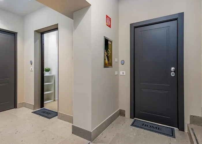 Center Of Bgynn Le Grazie * 贝尔加莫