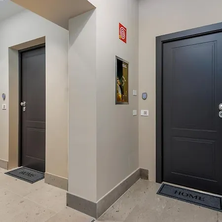 Center Of Bgynn Le Grazie